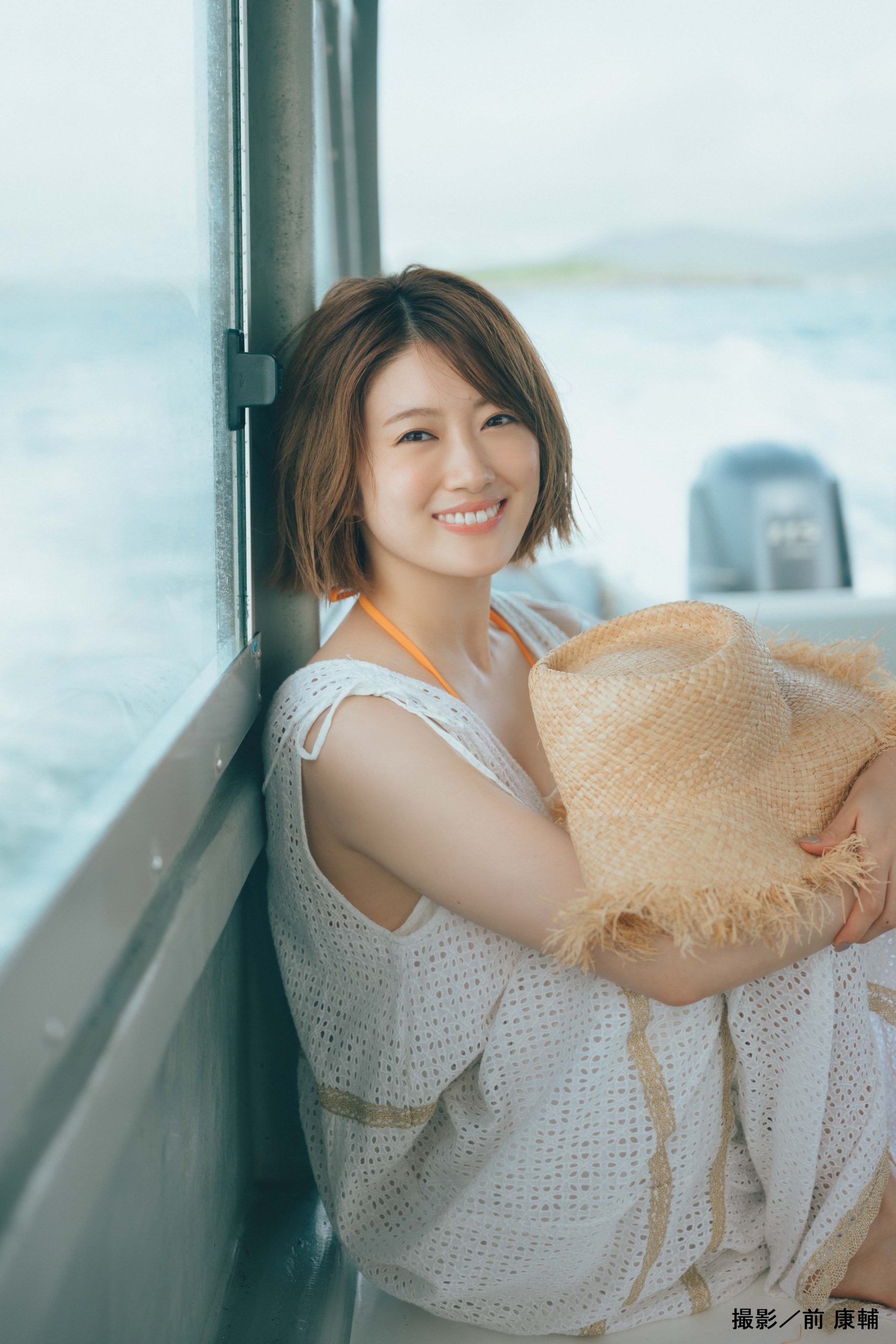 乃木坂 46 樋口日奈 1st 写真集『恋人のように』 | 星野書店 乃木坂 46 樋口日奈 1st 写真集『恋人のように』 | 星野書店